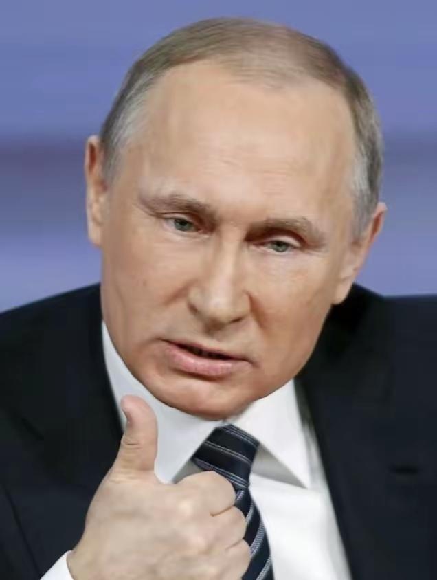 俄罗斯急寻新出路，人民币债券成关键，美元地位迎挑战。俄罗斯最近做了一件大事，直