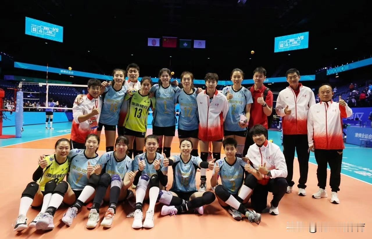 天津女排新赛季征程非常不乐观。李盈莹受伤、王艺竹受伤、陈博雅受伤，而王媛媛和李盈