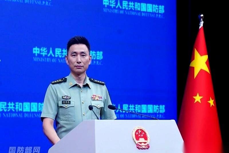外网那些军迷，还在死磕歼-16和法国“阵风”到底谁更猛。但我一瞅这次去埃及的飞