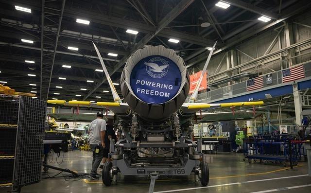 造不出、争不赢！美国海军上将公开呼吁：中国没必要继续扩充海军2025年7月，