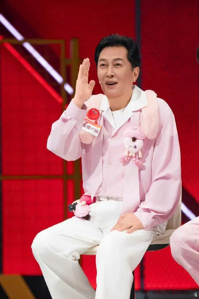 唐国强加盟2026辽宁春晚辽宁春晚唐国强老师饰演过20余次帝王，创造了属于他