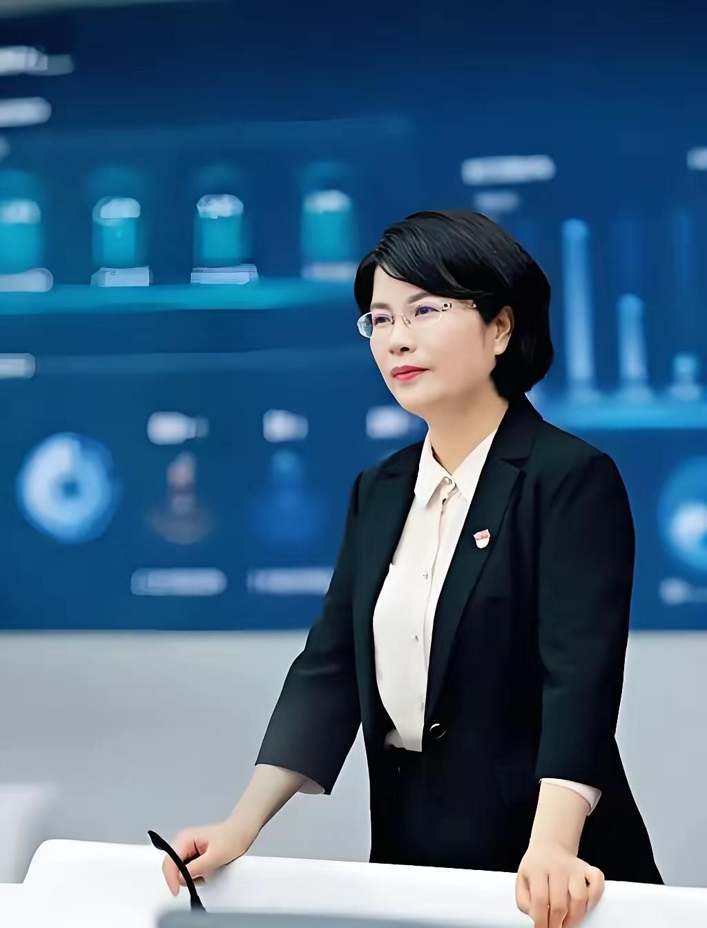 任正非最新讲话提到：12306系统的核心技术带头人曾经是一个小姑娘，她是时代楷模