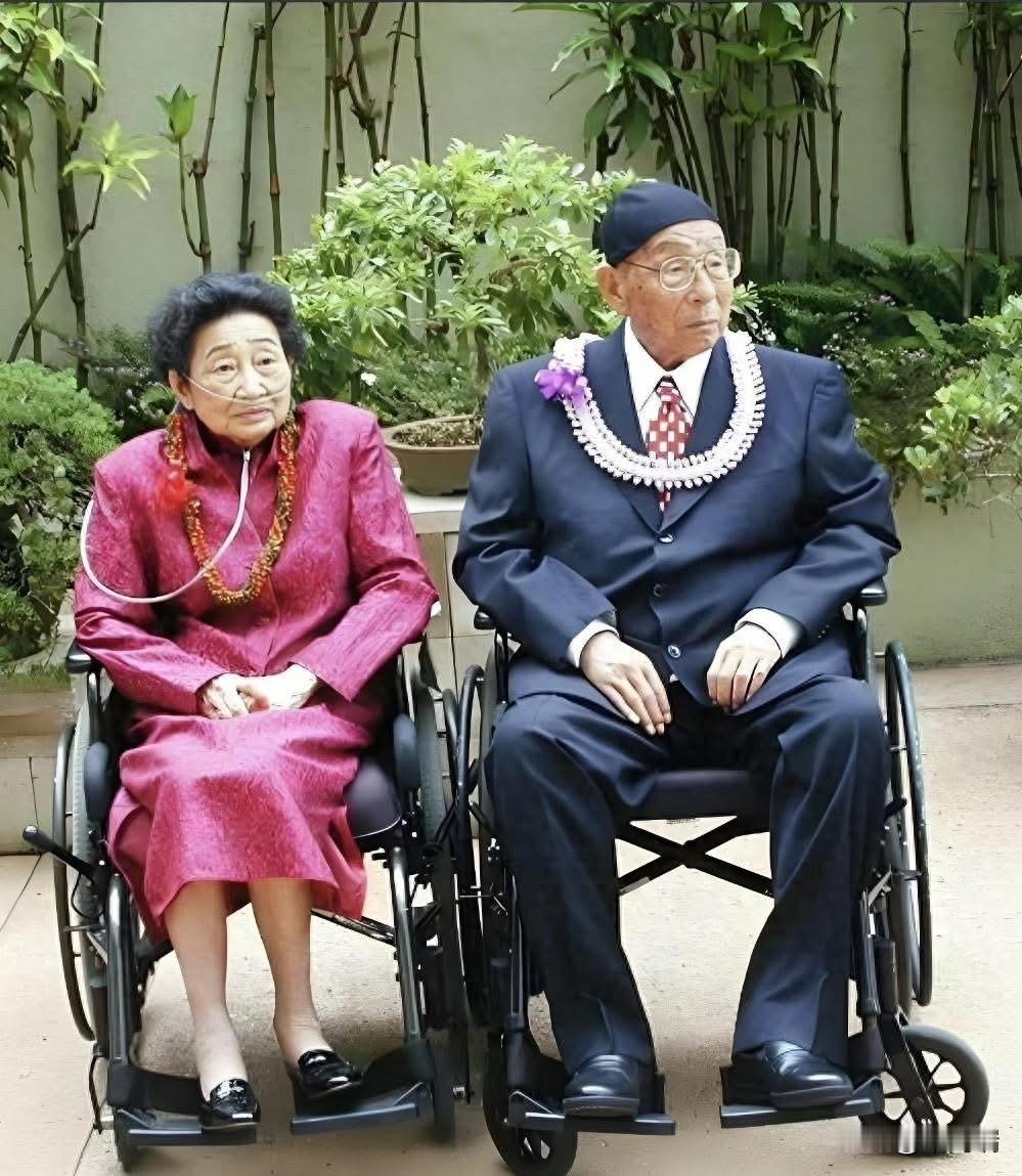 2000年,88岁赵一荻最后的留影,20天后离世,张学良:我欠她太多张学良百岁