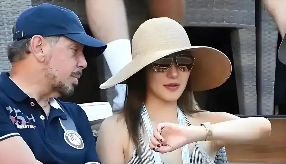 万万没想到，新全球首富竟然是东北女婿？？刚刚，拉里.埃里森超越马斯克成为新一任