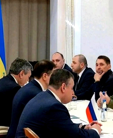 美国不支持乌克兰了，也不对乌克兰提供军援了，对俄罗斯来说好像是一个好事，实际上这