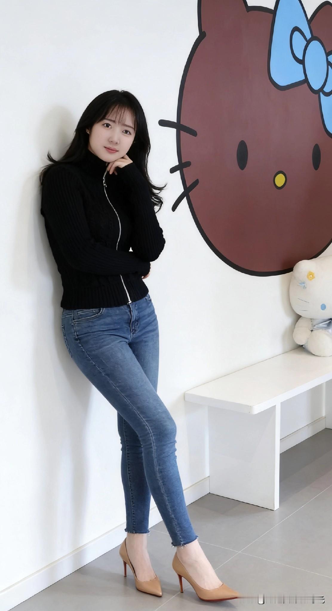 穿搭指南：黑色毛衣+牛仔裤+高跟鞋，简约又时尚！