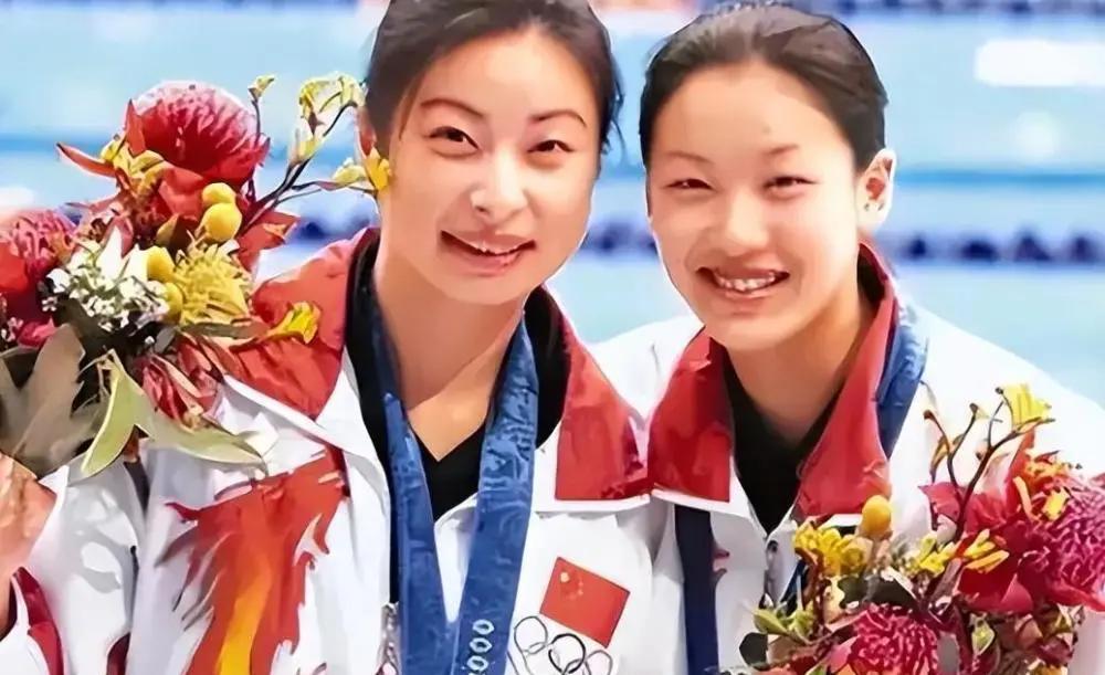 67岁的梁锦松为了让伏明霞生孩子，花100亿买下亚洲最豪华的大医院！67岁的