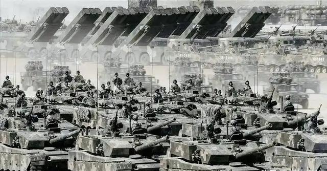 我军的重装合成旅到底有多恐怖？这么说吧，假设俄乌战场上随便哪边塞一个进去，这场仗