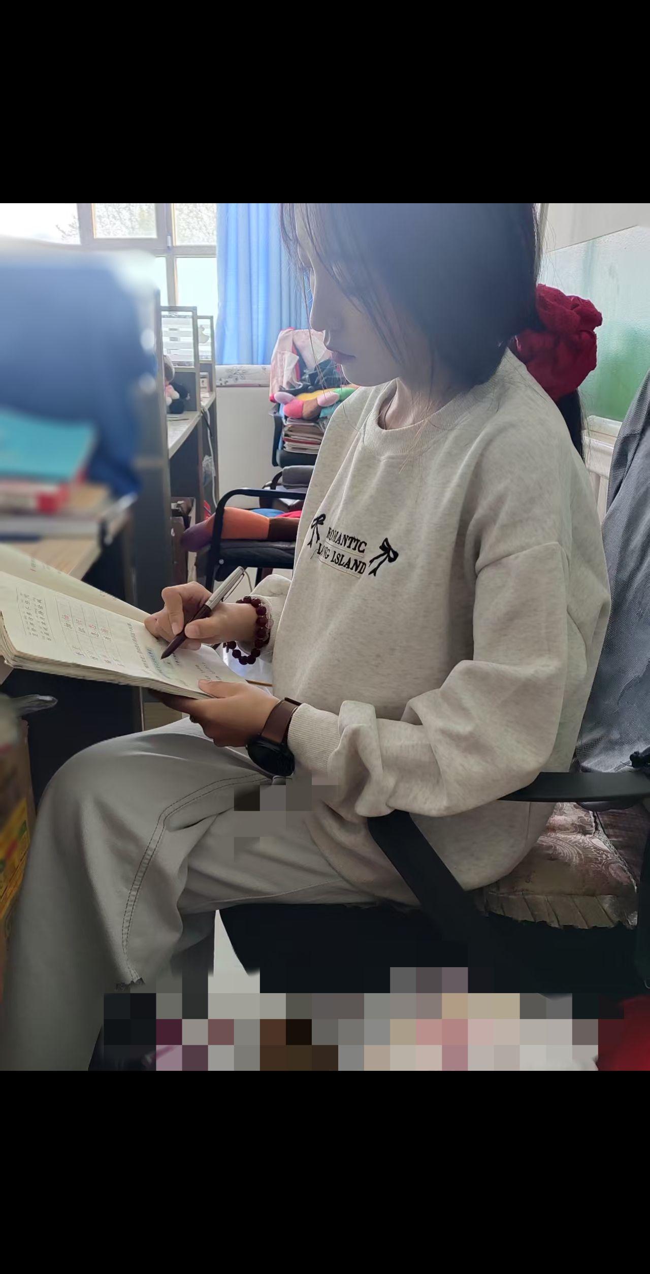 我觉得这个时候 你该想我了 宝宝~
