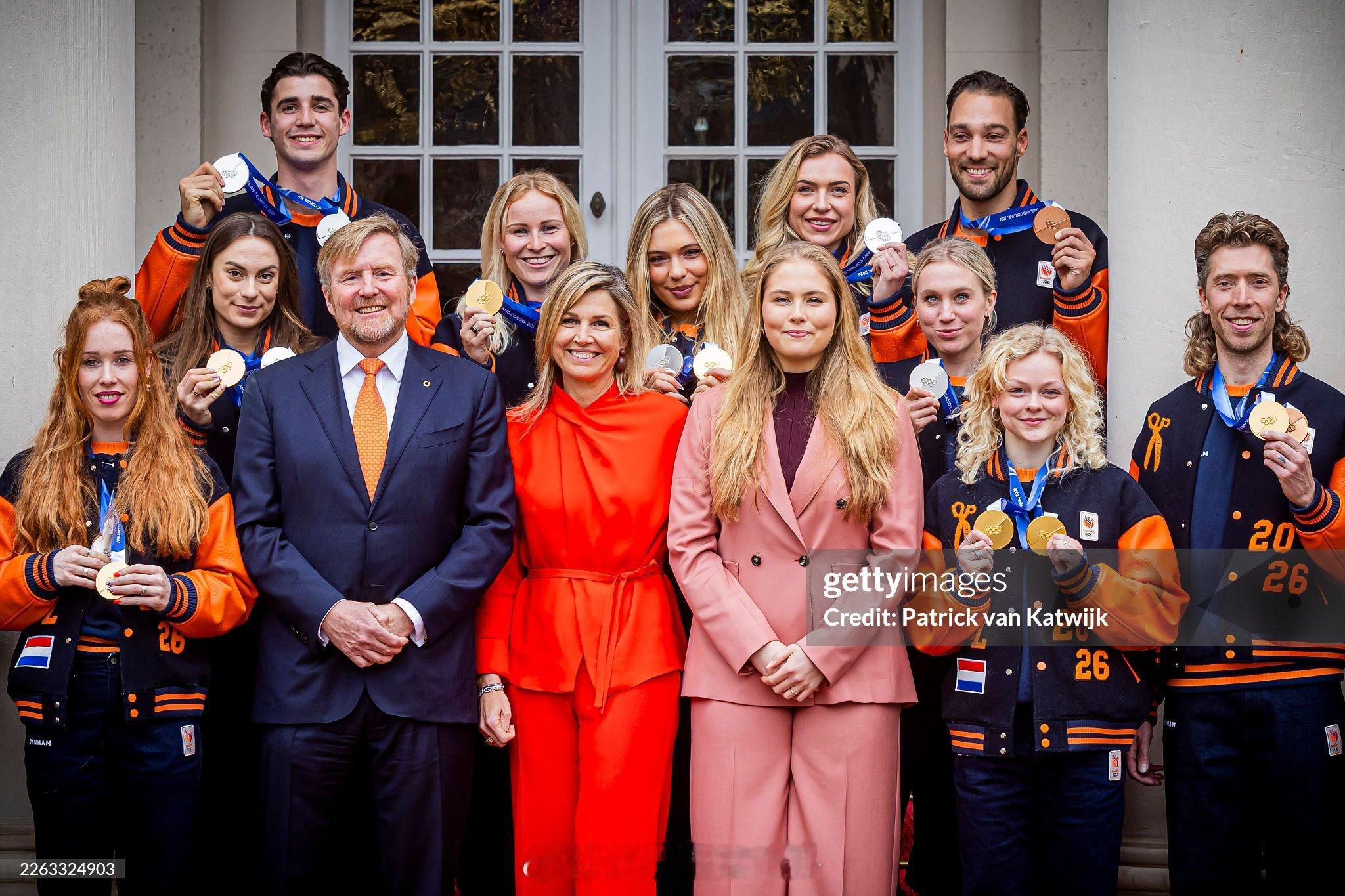 2.24荷兰国王威廉-亚历山大、玛克西玛王后和王储凯瑟琳娜-阿玛利亚公主接待冬