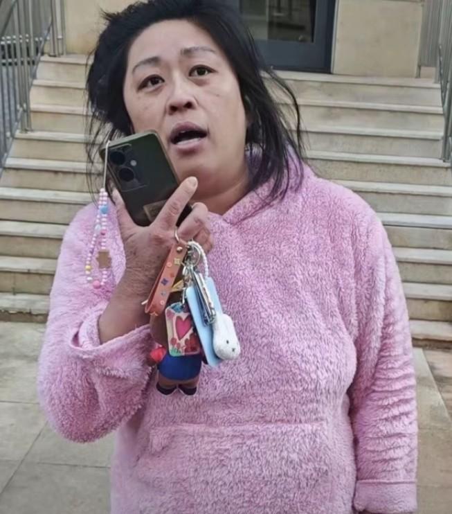 辽宁护士外卖跑腿风波，一次关于边界的争议辽宁，有个护士点了外卖，要求骑手买烟，