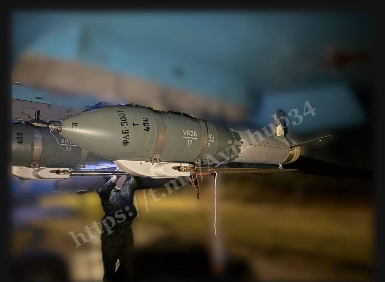 【炸弹会越来越多】就在几年前，俄罗斯空天军的批量滑翔炸弹还显得好罕见。最多