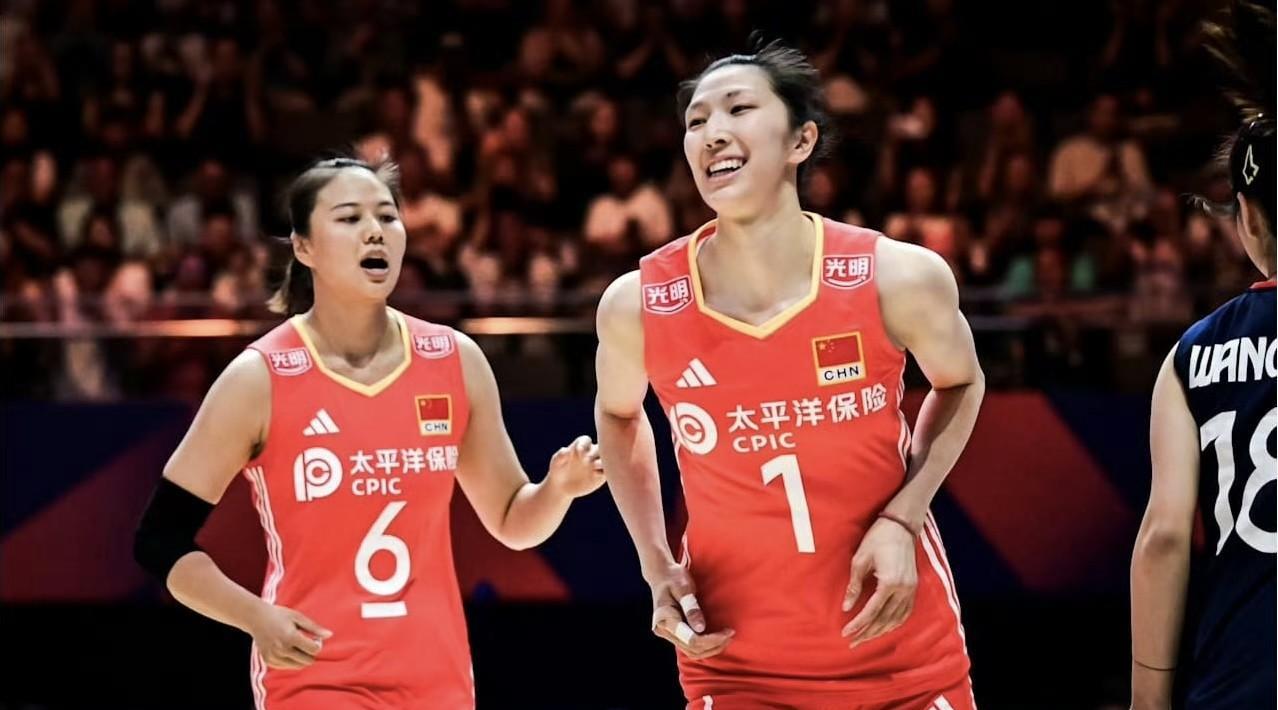 中国女排3:0比利时（25:18、27:25、25:13）进攻54:39拦网