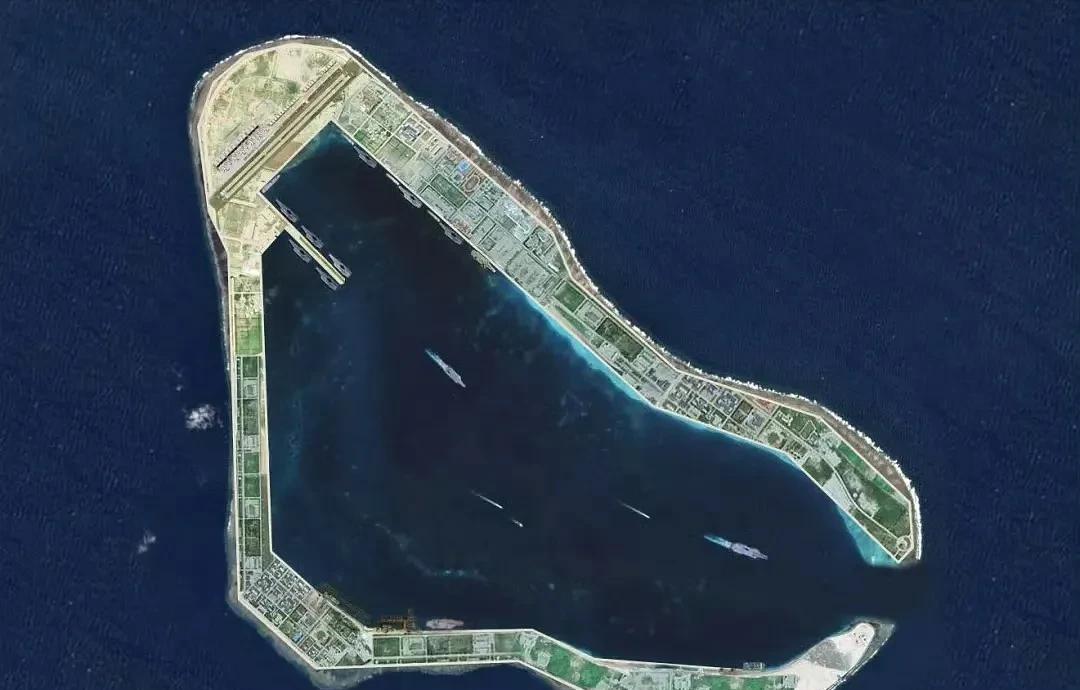 中国可能要提前对黄岩岛进行填岛，船舶航行轨迹图显示，中国海洋科考船向阳红十15号