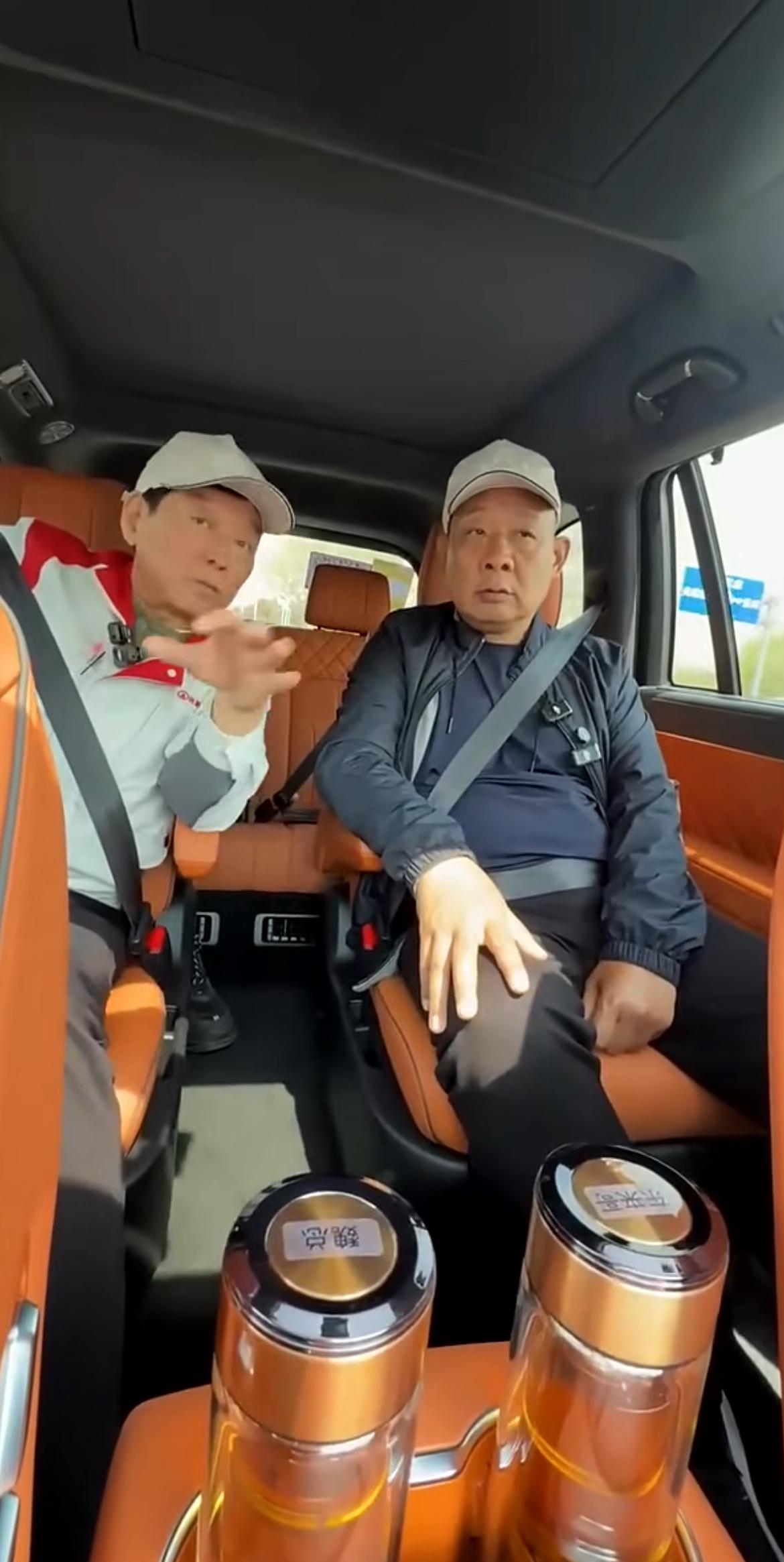 魏建军和于东来合体直播！4月2日，胖东来董事长于东来到访长城汽车总部，长城汽