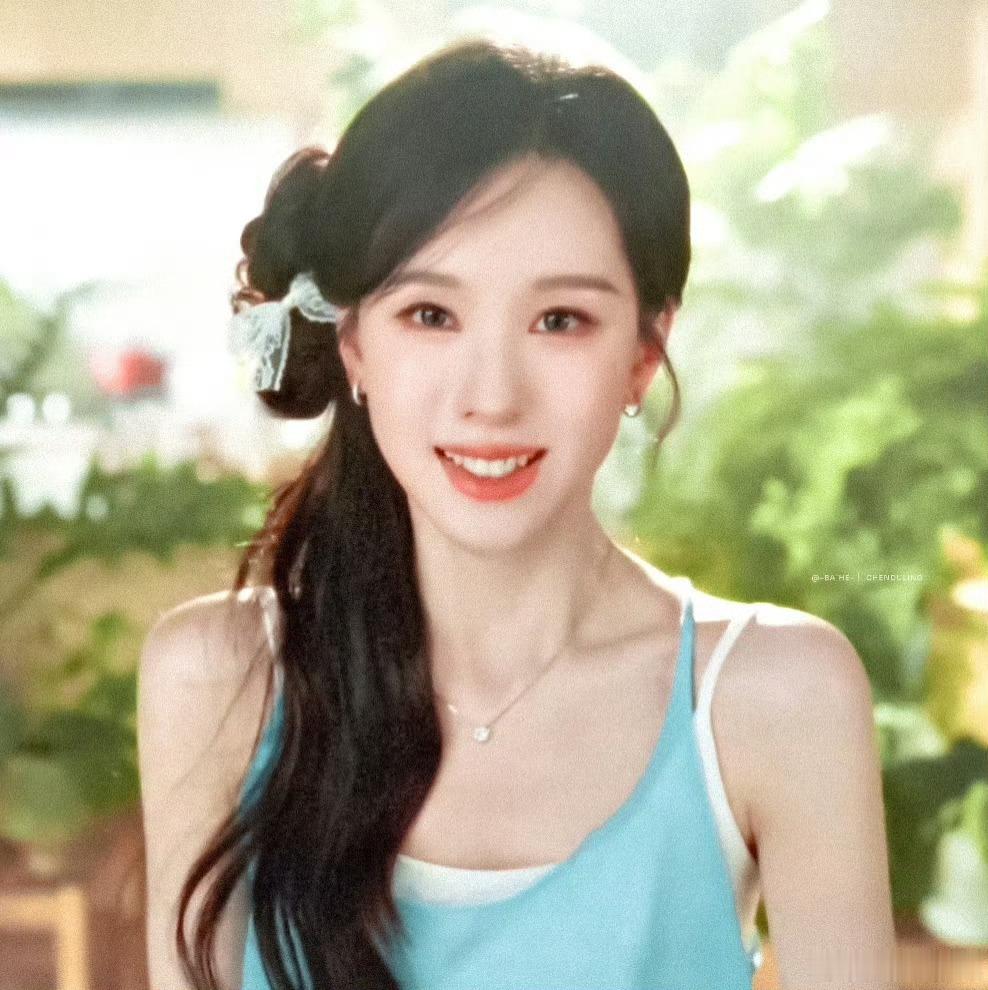 🆘我好爱这个半丸子头的陈都灵