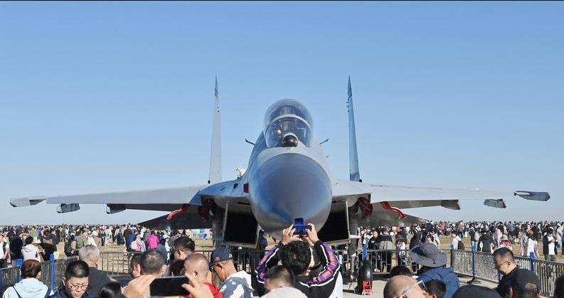 它是苏联航空工业末期的巅峰答卷，也是俄空天军实打实的底气，一点都不夸张。全网