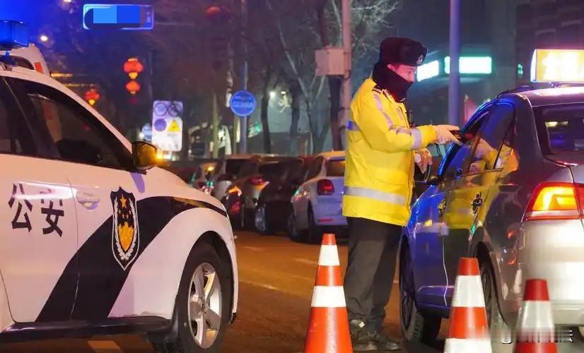 “害人害己！”湖北荆门，男子晚上在自家的卤肉店喝了2两白酒，心存侥幸驾车回家，结