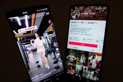 吴柳芳再次回应擦边风波，那句“把这个债还完了，我才能把这个体面重新捡起来”太扎心