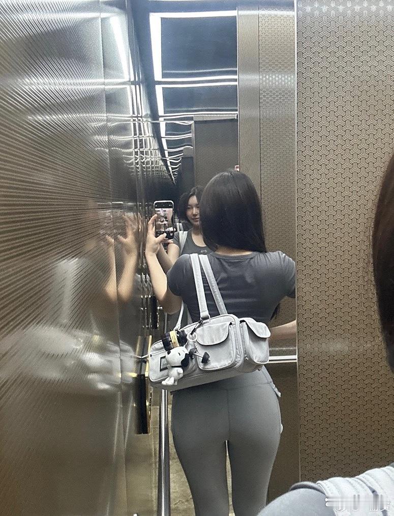 终极悟道不是开玩笑的，开启一年十倍之交易[笑着哭][笑着哭]​​​