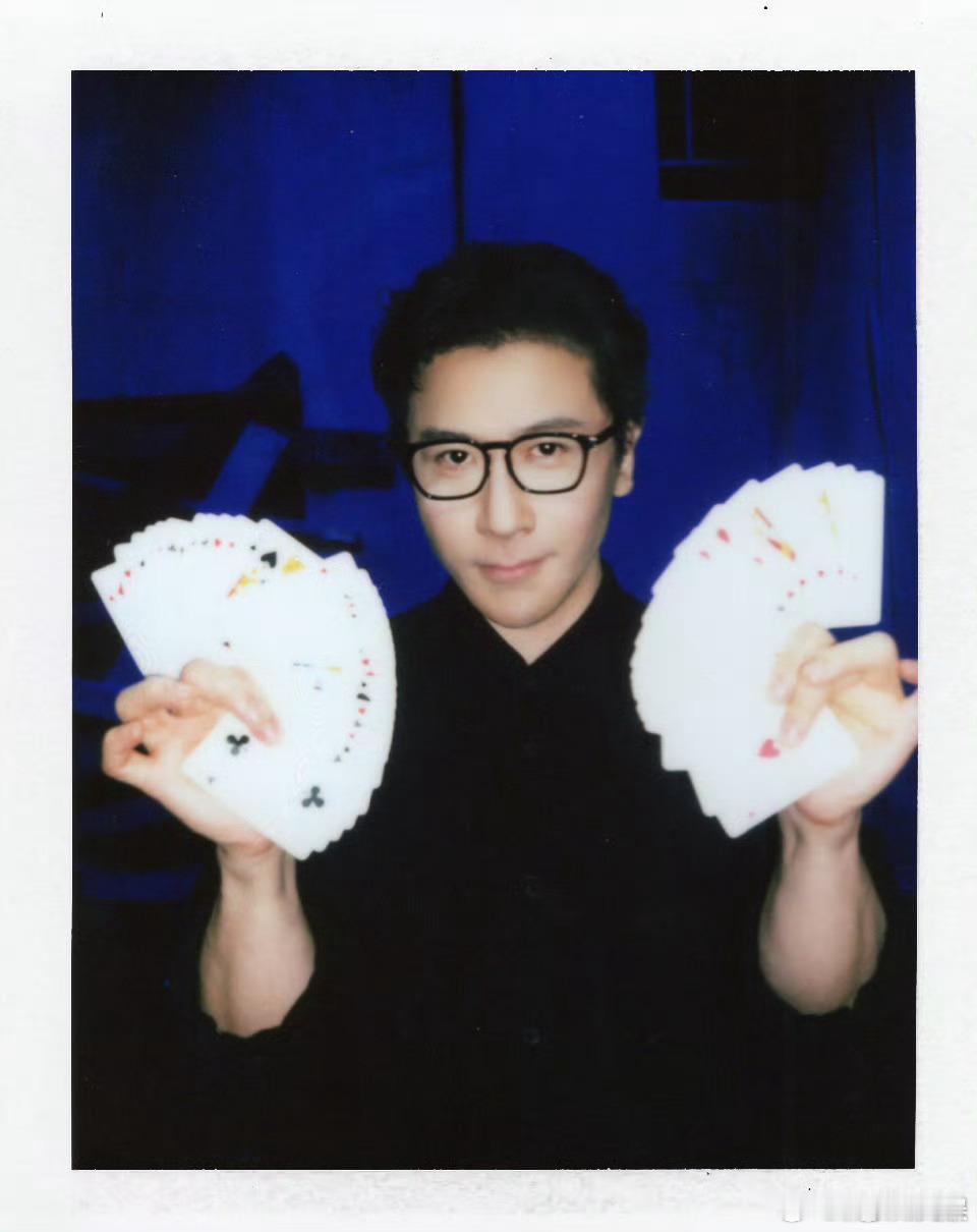 11日，接受采访时谈及自己患癌抗癌的故事，表示刚得知这个消息的时候很兴奋，“我