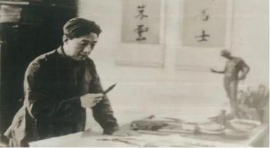 1937年，徐悲鸿在香港时，遇到一个德国人售卖四箱古画，当徐悲鸿看到第三箱时，突