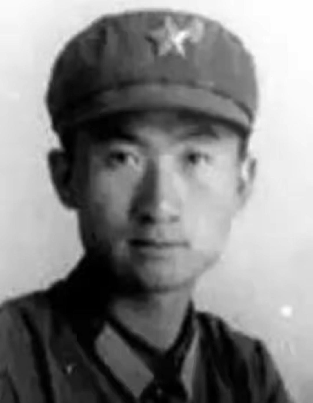 1986年，在大连陆军学院工作的王健林选择了转业。那年他三十出头，已经是团级干部