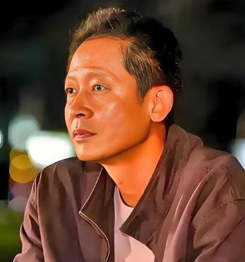 一位智者总结的七条“人性铁律”，1、有钱人，不会随便请人吃饭。你仔细观察