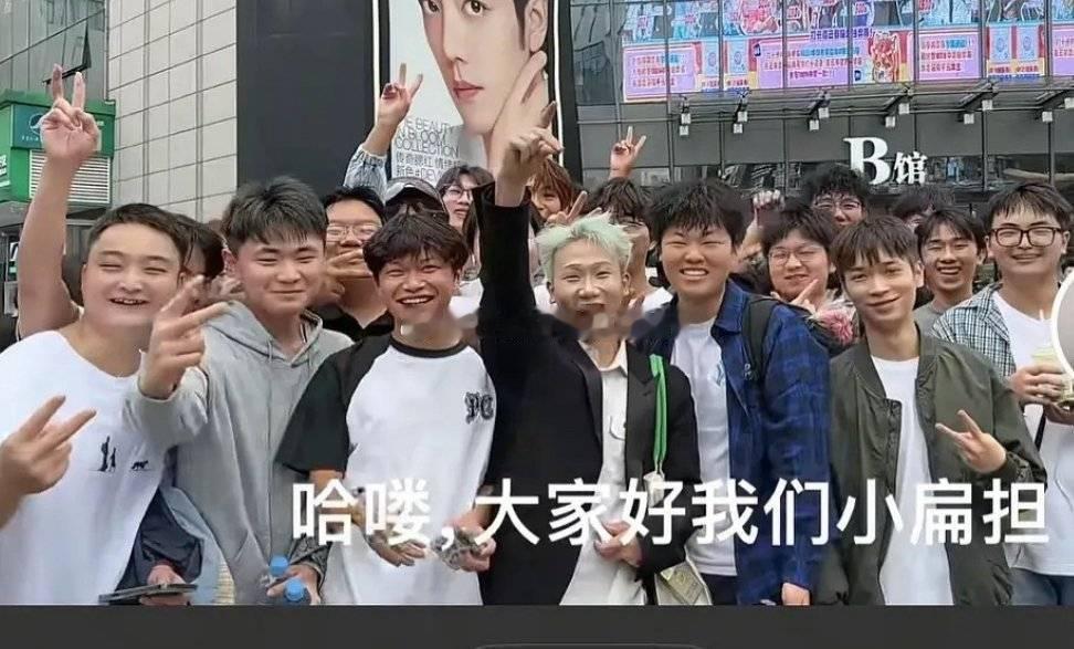 王源黑粉颜值有孙笑川内味了[捂脸哭]​​​