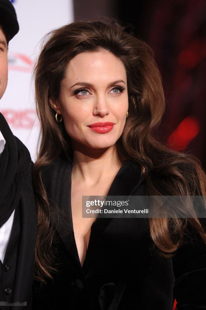 【AngelinaJolie】完全King一人能挡百万兵的气场