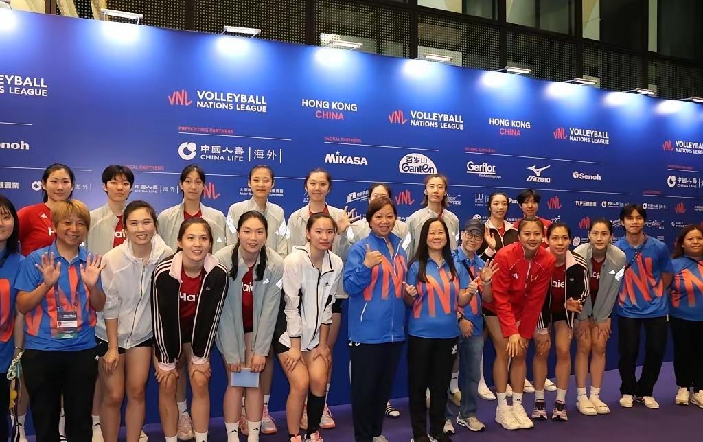 世联赛香港站是中国女排的福地，深受市民的喜受和追捧。2023年世联赛香港站，中