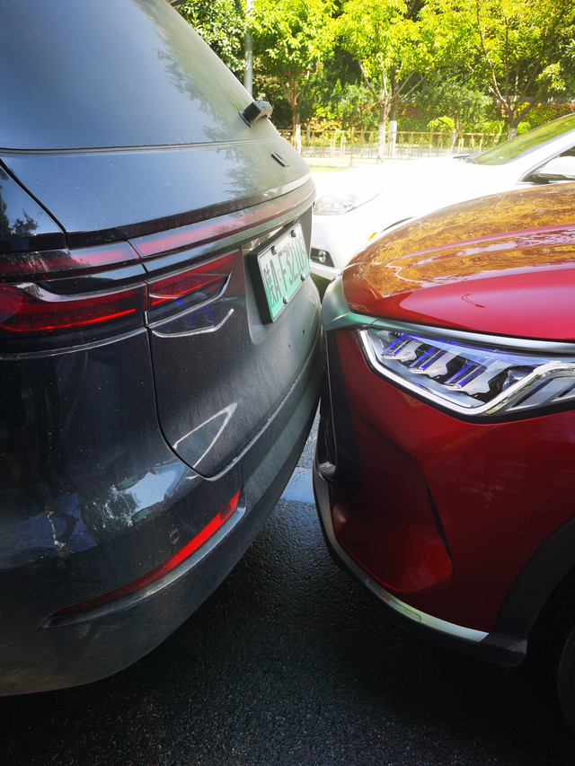 宋PlusdmI四驱出现刹车失灵提车一个月，今天突然出现刹车失灵。最后因为主动