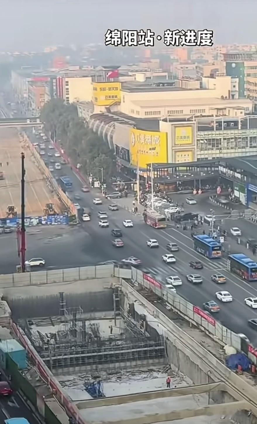 定了，定了，2月13日，绵阳站前广场改造工程附属临园干道的下穿隧道将实现通车，唯