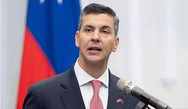 全世界都想不通的军事奇迹！一个人口只有2500万、还没中国一个大省多的国家，被全