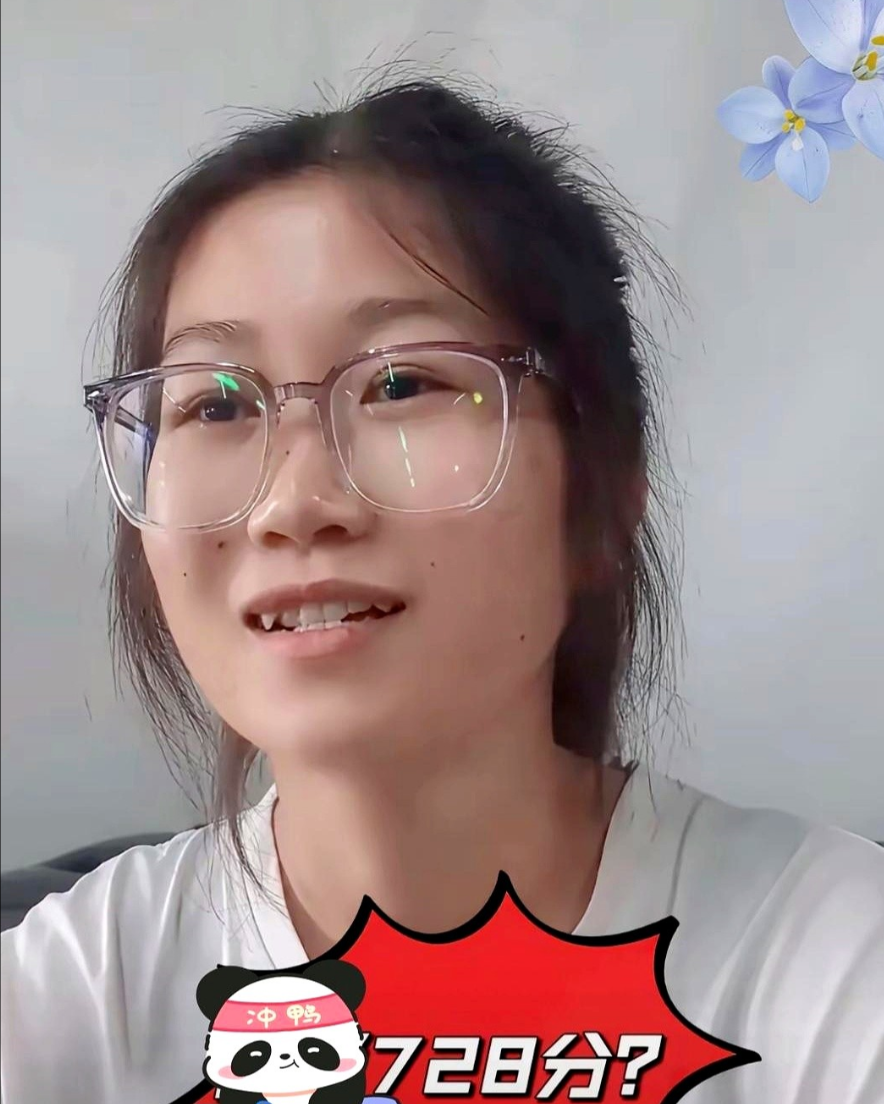 不负众望啊！扁担女孩的故事还在继续。她在高考上的成绩还在传言是728分，