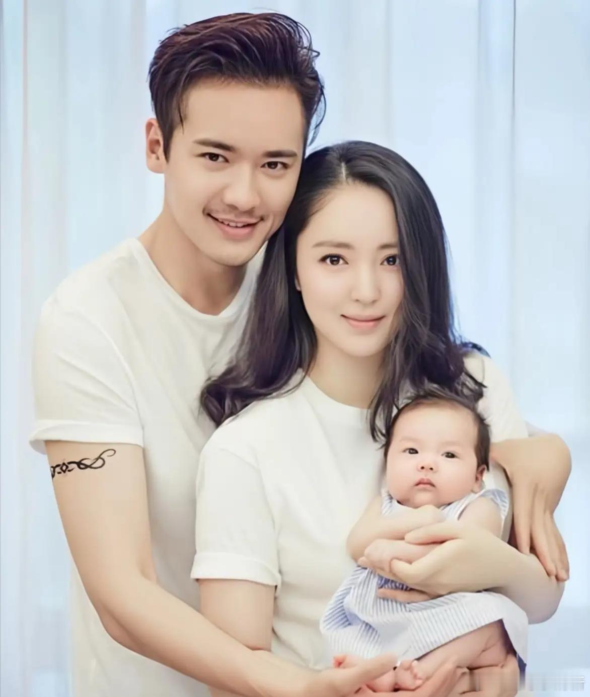 哇塞！董璇竟然官宣再婚啦，她的新老公究竟是谁呢？答案揭晓，居然是张伟伊！这位张伟