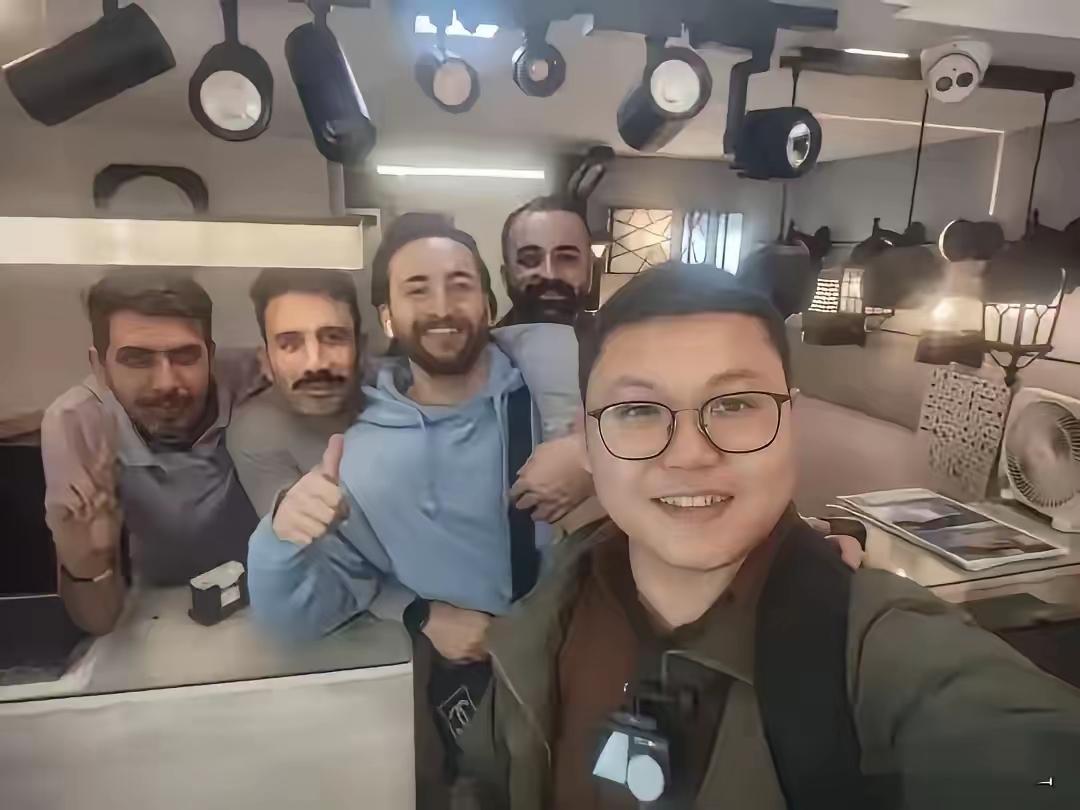 中国人的居安思危意识，是刻进骨子里的！在伊朗，一个28岁的广西小伙子黄勇鑫上演了