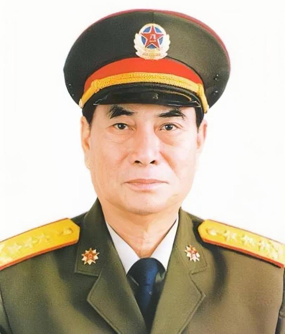 1996年，张万年去山西视察，期间，有个干部对他说：“有个新兵，因为被误会，一气