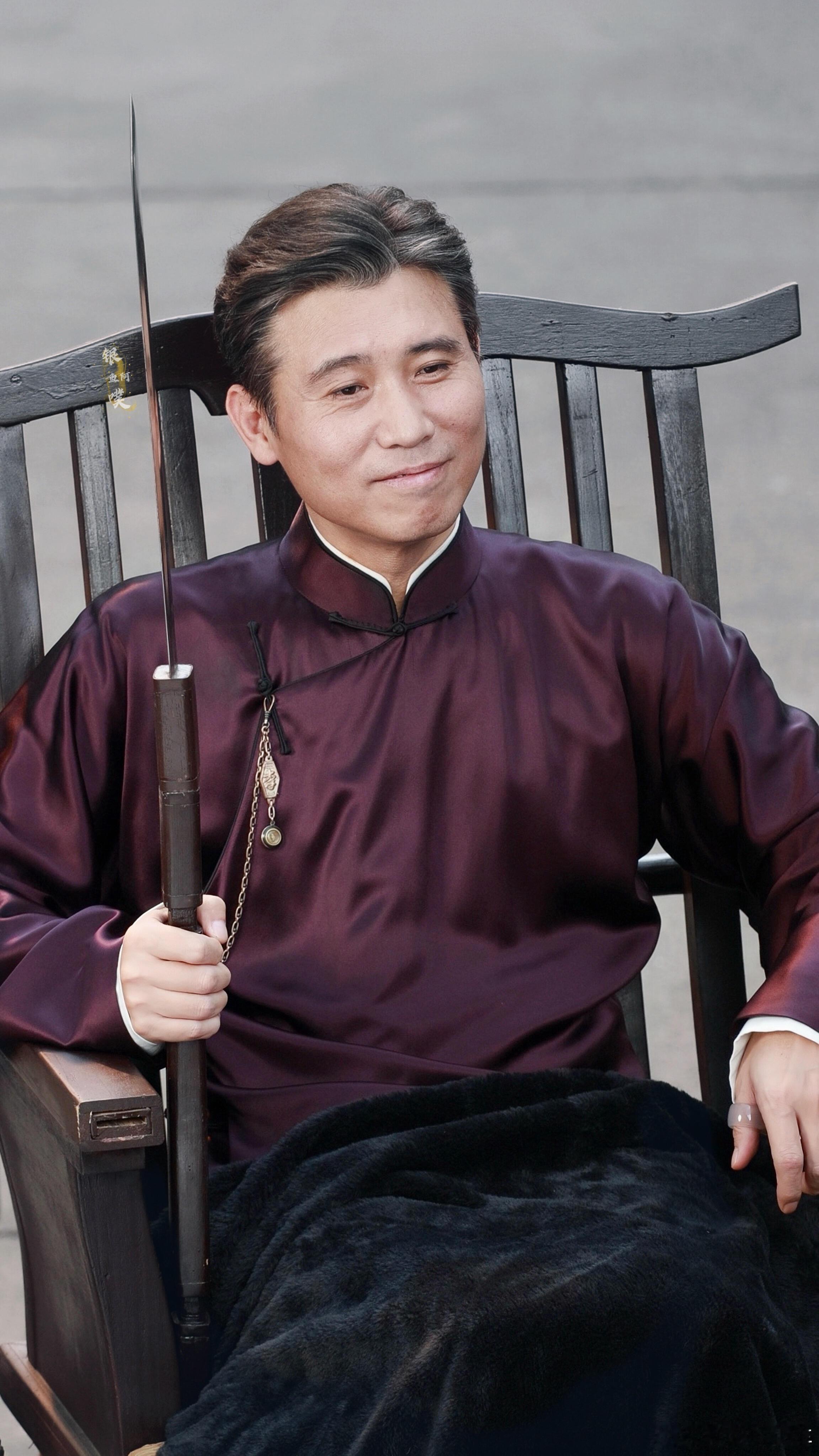 李乃文九门嫂子开门我是我哥每次看到半截李站在门外低声重复那句话我就忍不住笑，江