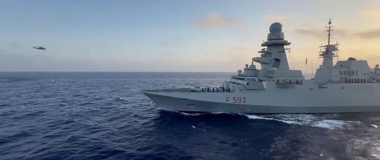 意大利海军F-593“Carabiniere”号护卫舰完成护航“加里波第”号航母