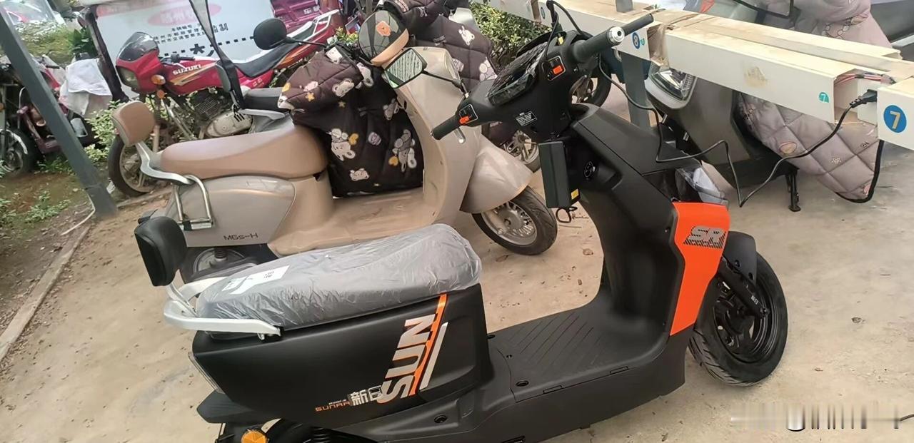 2600块网购电动车，实体店老板看了直挠头！我直接在拼多多花2600拿下7