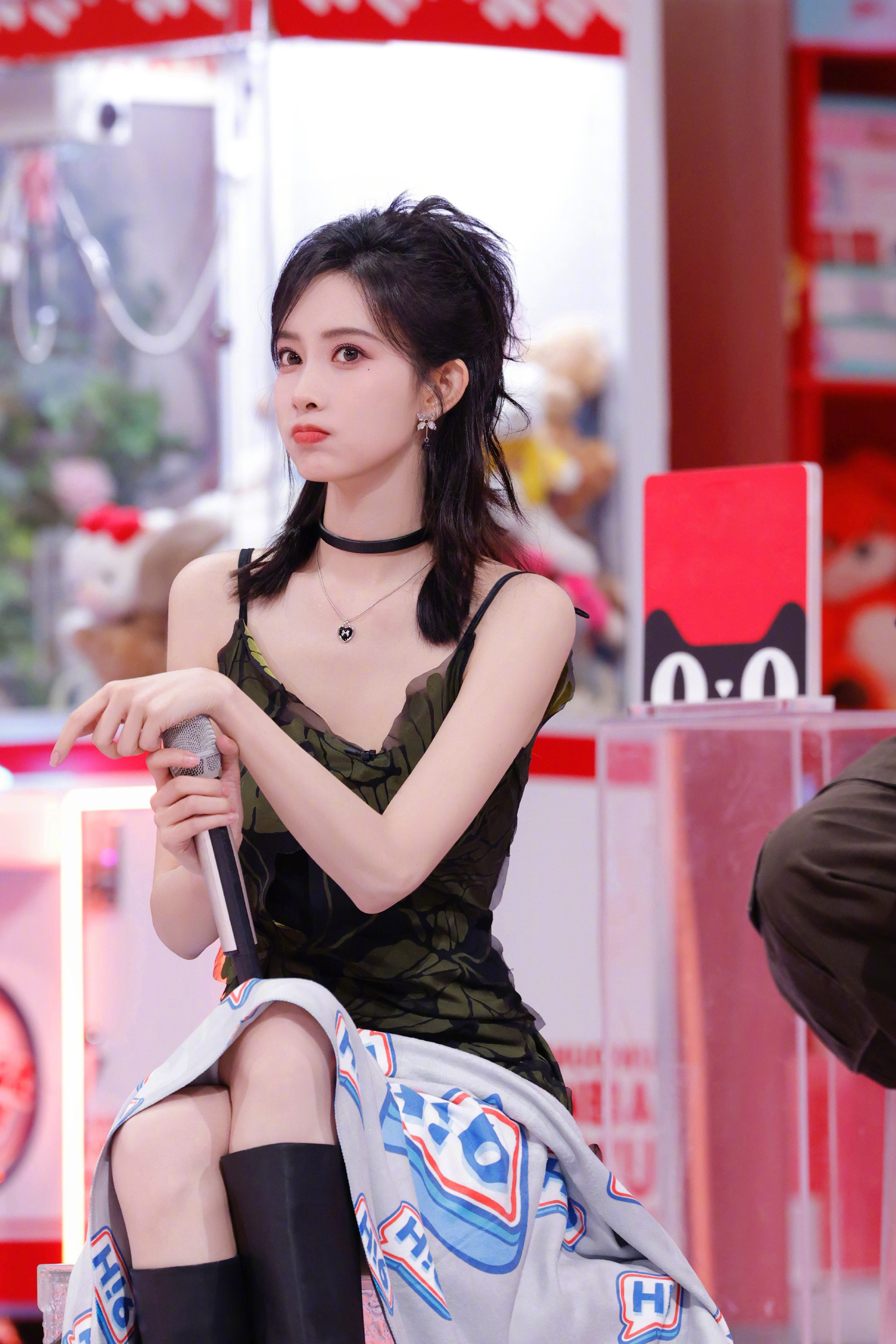 孟子义《你好星期六》，窦四小姐Hi6版穿搭，你们喜欢吗？孟子义