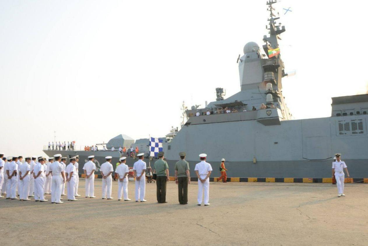 大鹅海军三艘战舰访问缅甸军港！两艘护卫舰和一艘中型油轮，搭载350名大鹅官兵