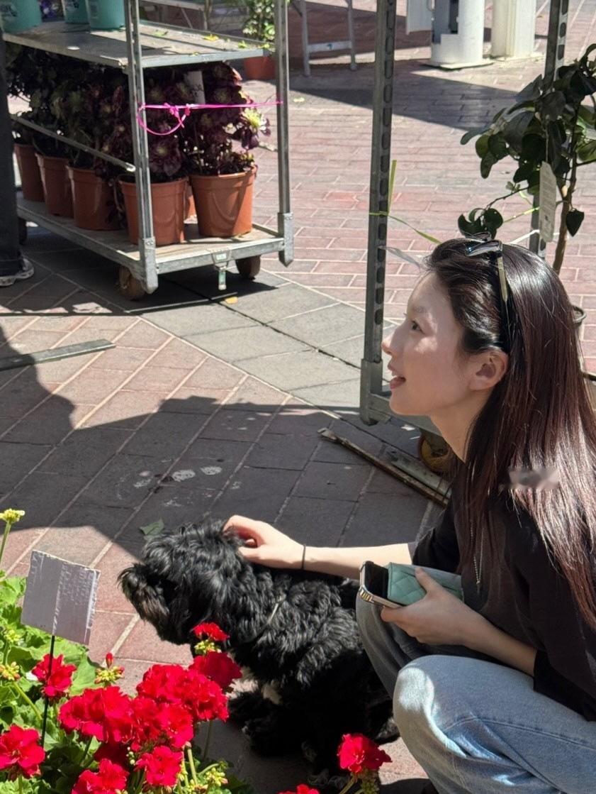 高允真ins🍀