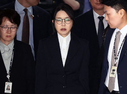 韩国前第一夫人金建希迎来好消息，其“伪造履历应聘教师”案，检方于19日作出最终不