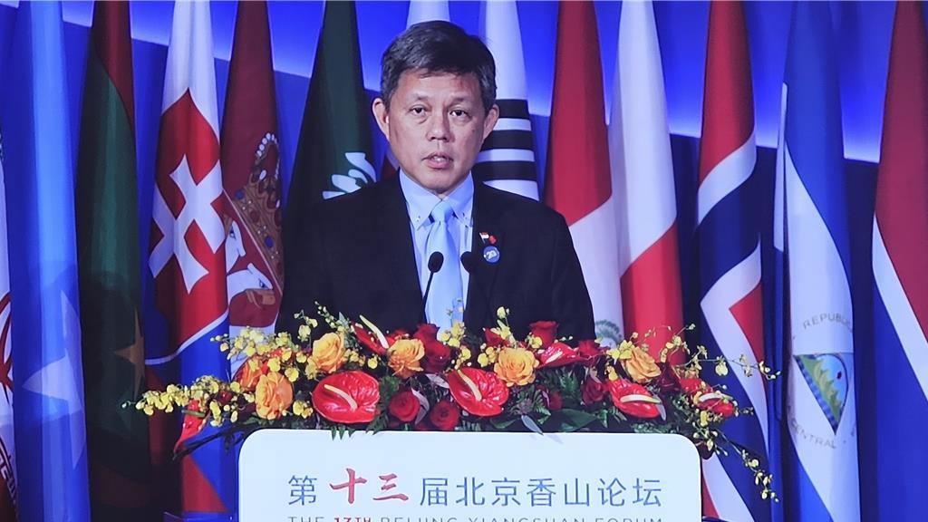 不寻常！新加坡防长香山论坛三度切换中文，句句都不简单。 9月16日，新加坡国