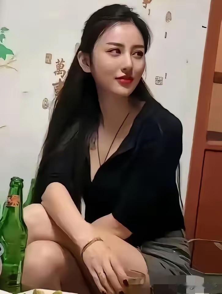 一位姑娘在网上诉苦说，每次相亲，男人总是喜欢问她，以前有没有和人同居过？她今