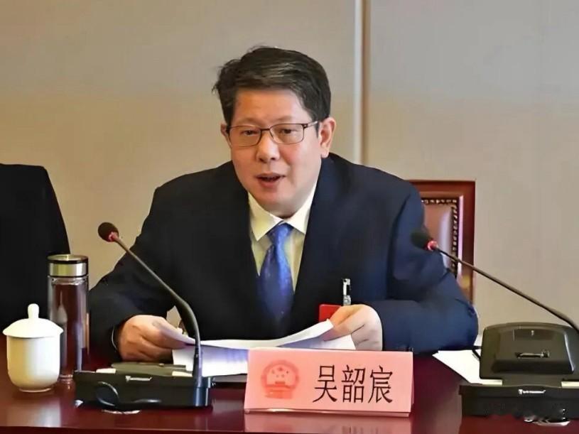 今天江西南昌的吴韶宸上了热搜他是1967年出生的江西人他在南昌城建等行业深耕