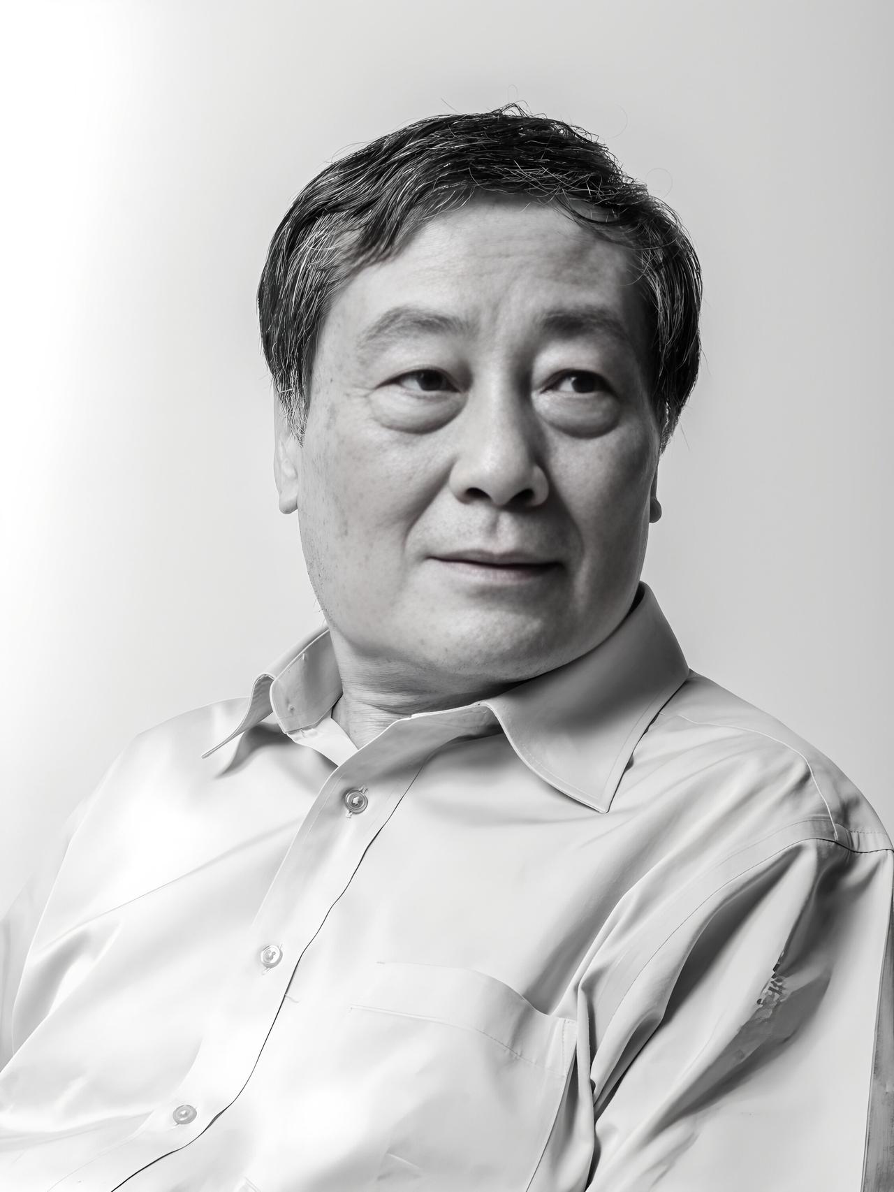 杜建英没有契约精神，起诉宗馥莉，本质上是想要夺权。宗庆后为什么给了杜建英和海