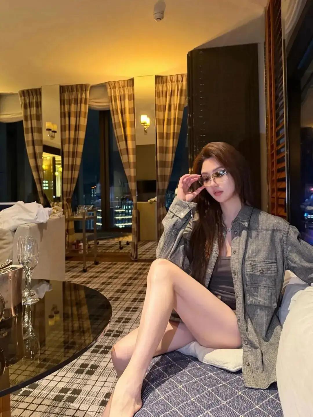 女人如何穿出含蓄的性感?